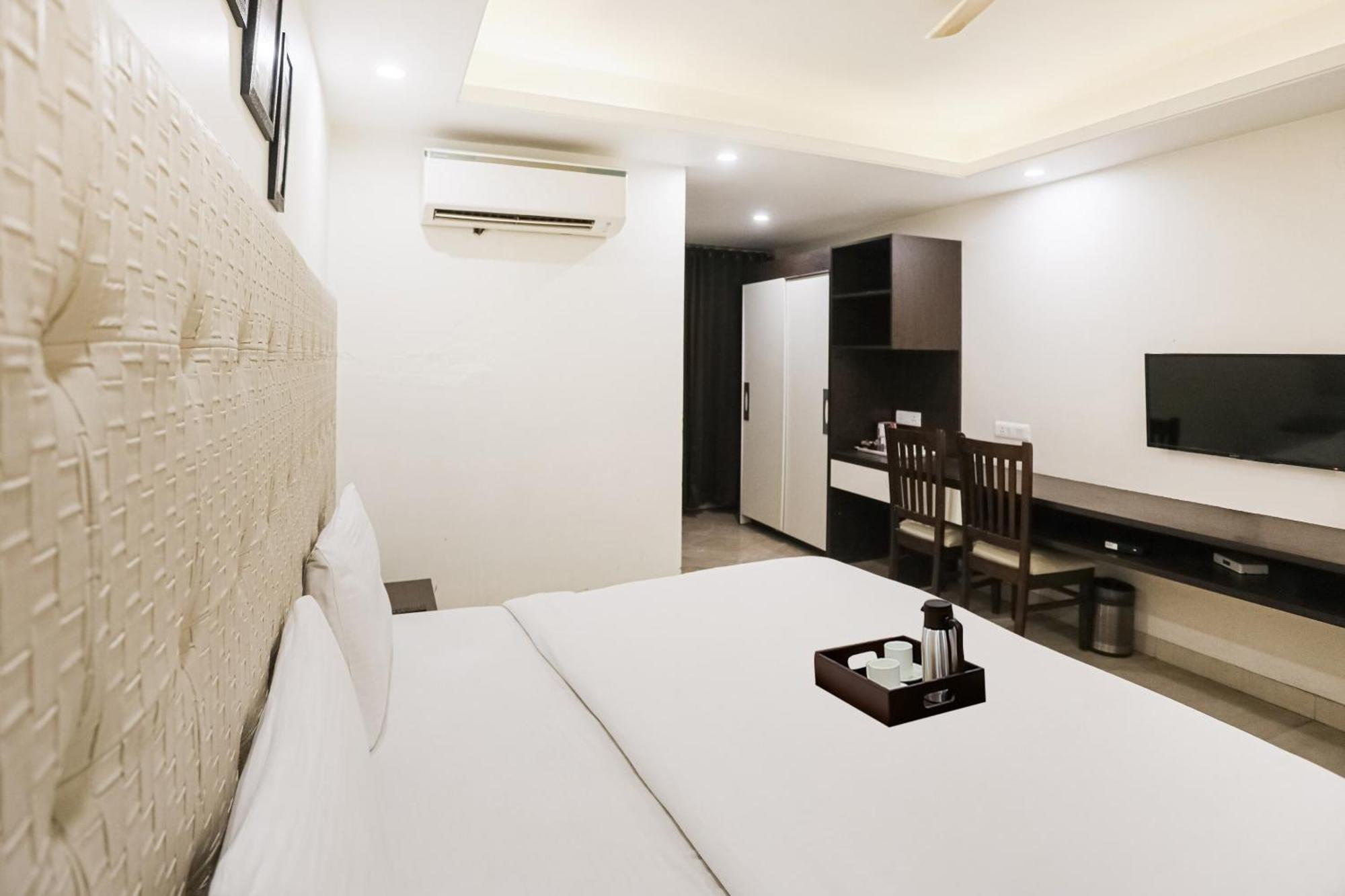 Townhouse The Amv Hotel Gurgaon Dış mekan fotoğraf