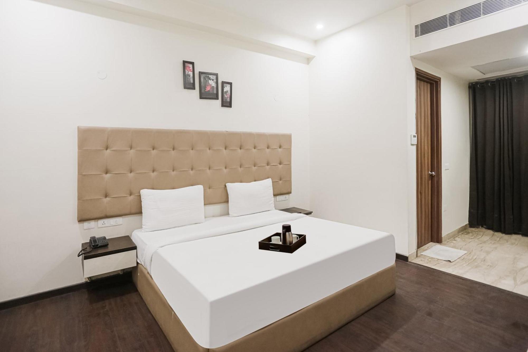 Townhouse The Amv Hotel Gurgaon Dış mekan fotoğraf