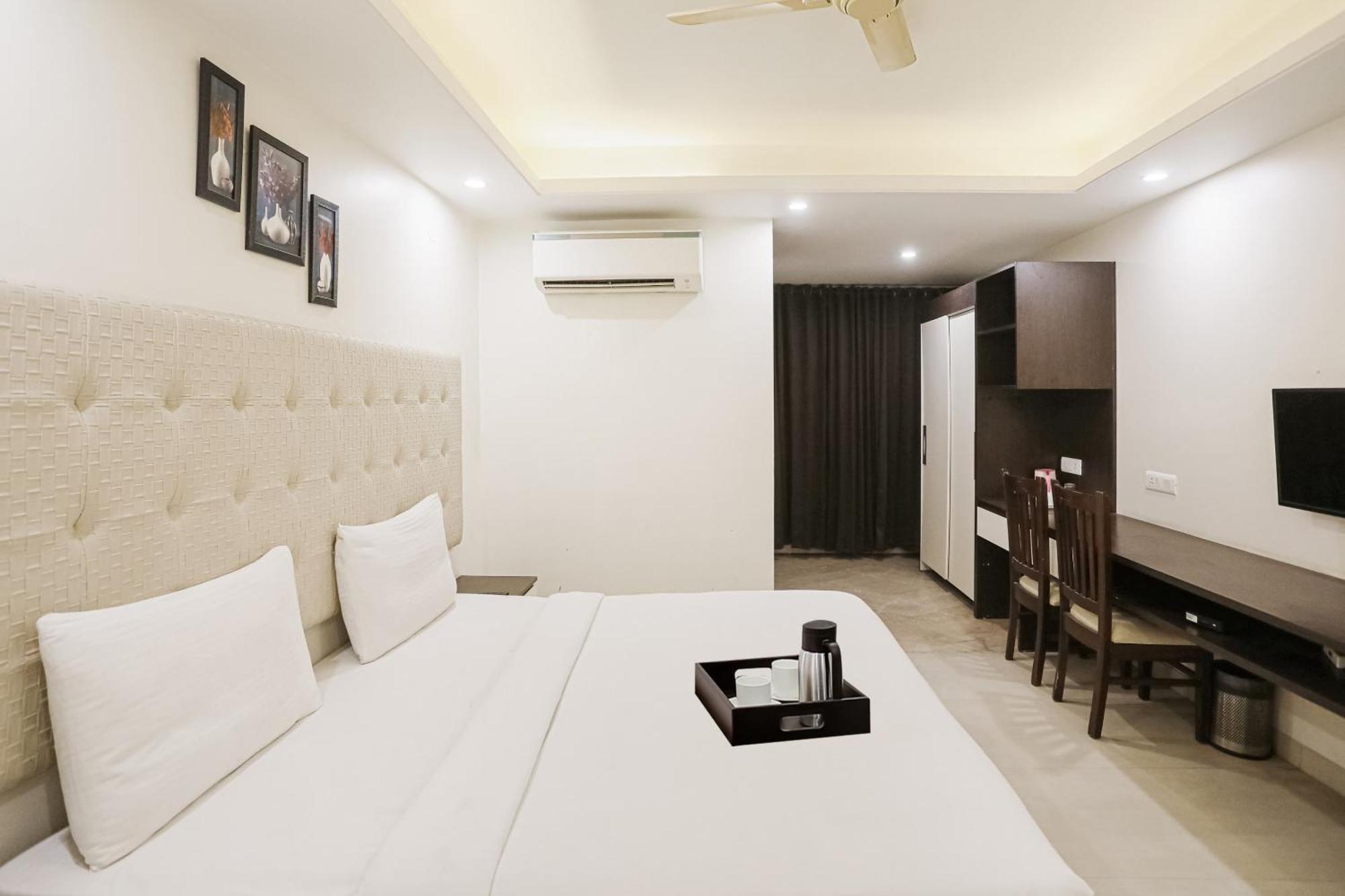 Townhouse The Amv Hotel Gurgaon Dış mekan fotoğraf