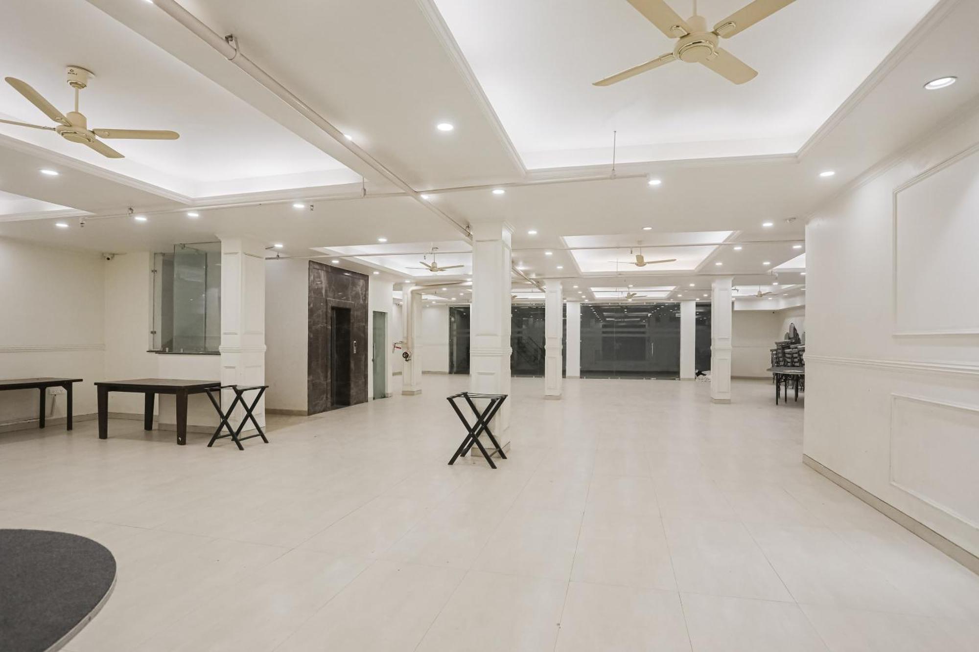 Townhouse The Amv Hotel Gurgaon Dış mekan fotoğraf