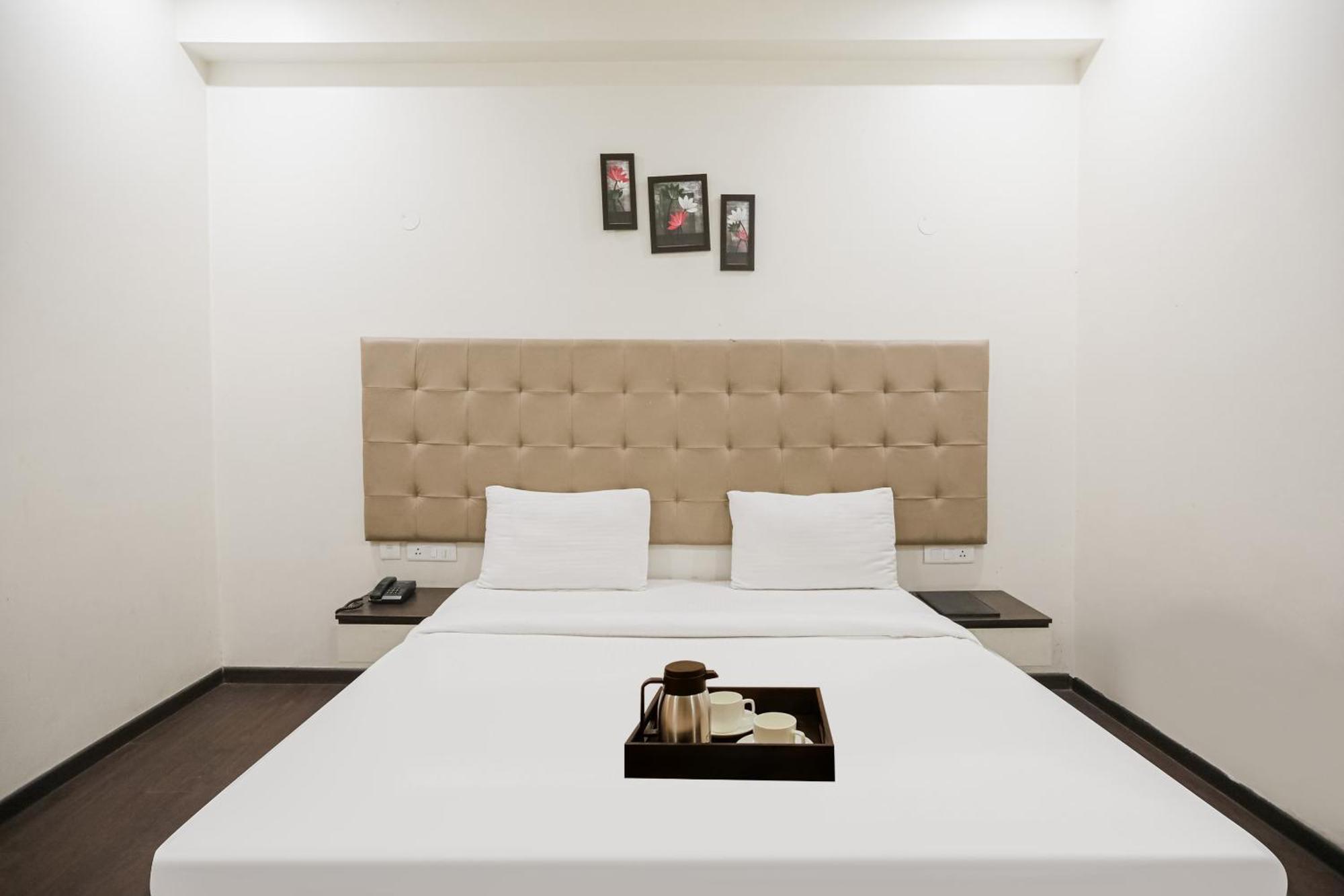 Townhouse The Amv Hotel Gurgaon Dış mekan fotoğraf