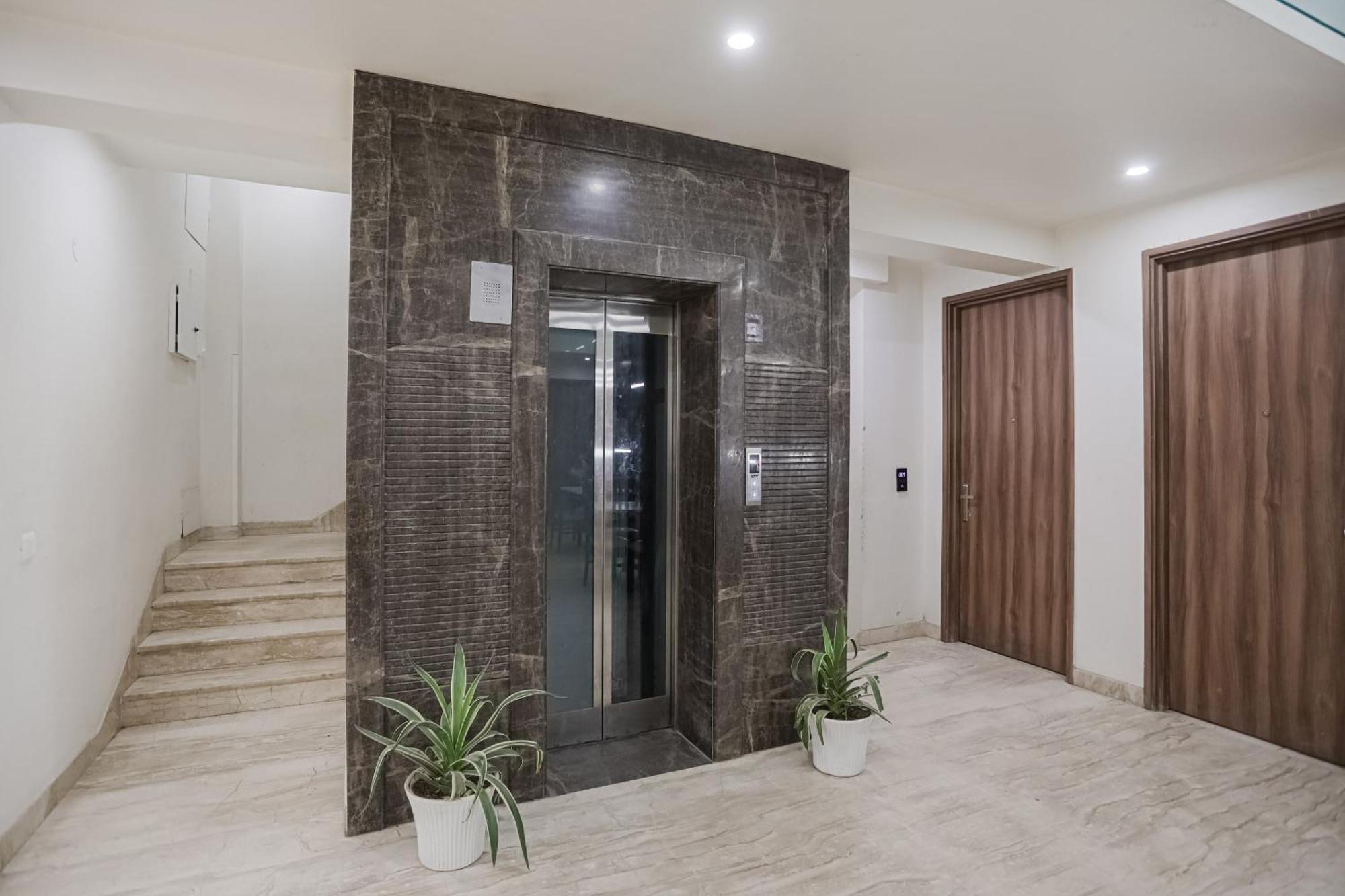 Townhouse The Amv Hotel Gurgaon Dış mekan fotoğraf
