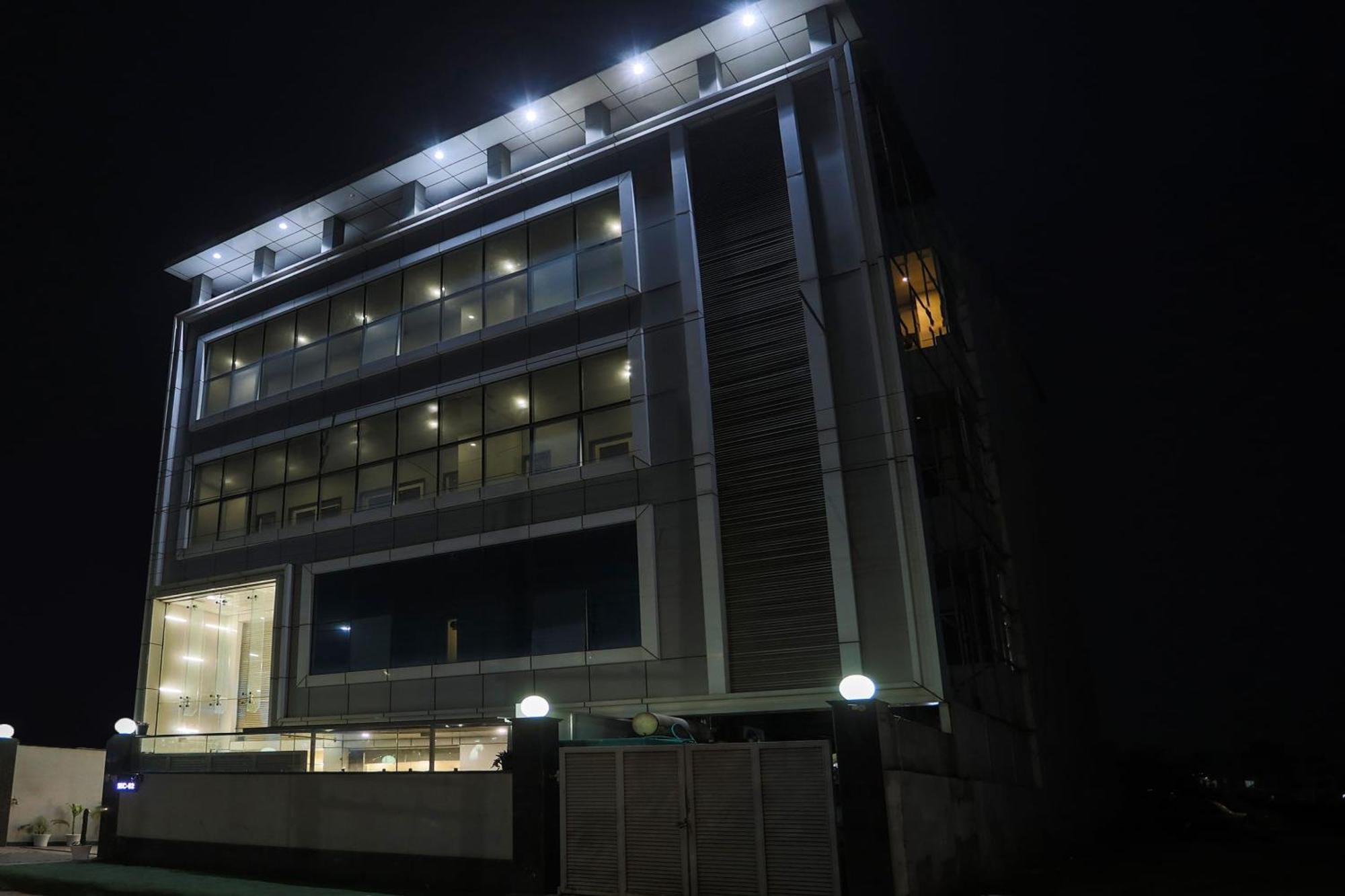 Townhouse The Amv Hotel Gurgaon Dış mekan fotoğraf