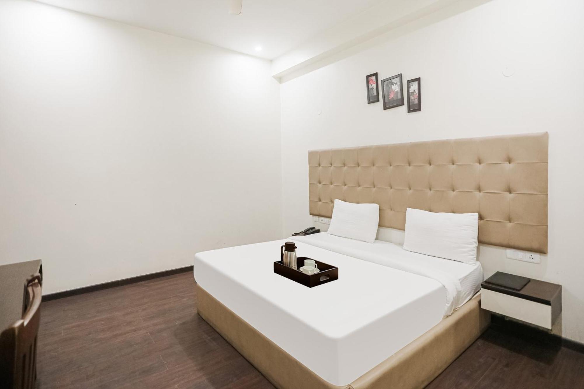Townhouse The Amv Hotel Gurgaon Dış mekan fotoğraf